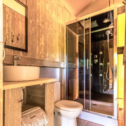 Tente en toile et en bois 6 personnes - y compris les installations sanitaires