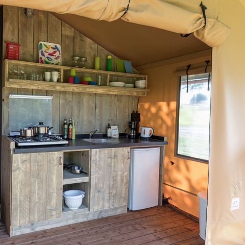 Tente en toile et en bois 4 personnes - y compris les installations sanitaires (AVENTURE)