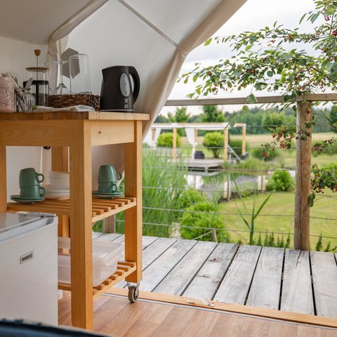 TENTE 2 personnes - glamping, toilettes privées, évier & baignoire extérieure 15m²