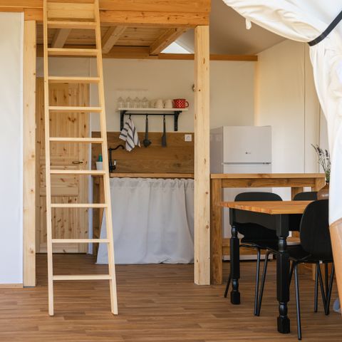 TENTE TOILE ET BOIS 5 personnes - Tente Glamping avec Salle de Bain, Amber 44 m², Premium - JACUZZI