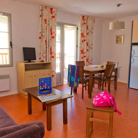 APPARTEMENT 6 personnes - G/19_2 PIECES CABINE 6 PERSONNES REZ DE JARDIN