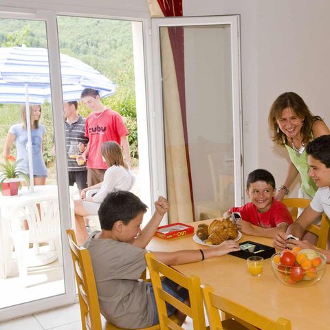 APPARTEMENT 6 personnes - 3 PIECES 6 PERSONNES REZ DE JARDIN