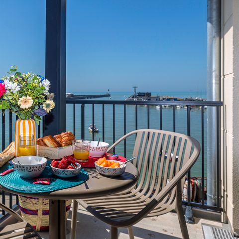 STUDIO 4 personnes - G/330_STUDIO CABINE 2/4 PERS.