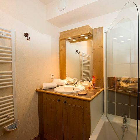 APPARTEMENT 6 personnes - G/177_2 PIECES CABINE OU MEZZ 6 PERSONNES