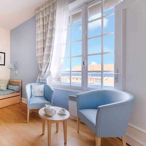 STUDIO 2 personnes - G/292_STUDIO 2 PERSONNES CÔTÉ RUE