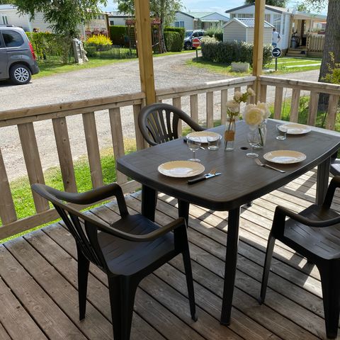 BUNGALOW 4 personnes - 2 chambres - terrasse couverte