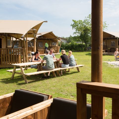 Tente en toile et en bois 7 personnes - De Luxe