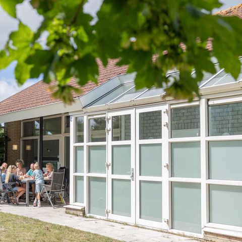 MAISON 8 personnes - Villa de vacances avec piscine intérieure privée et sauna