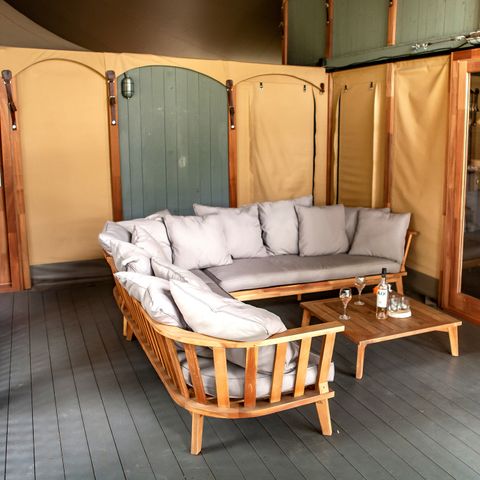 TENTE TOILE ET BOIS 8 personnes - Lodge « Koningslodge » avec jacuzzi