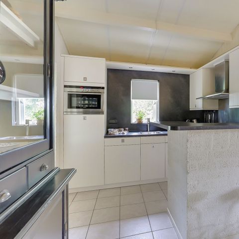 BUNGALOW 4 personnes - Confort avec baignoire à remous