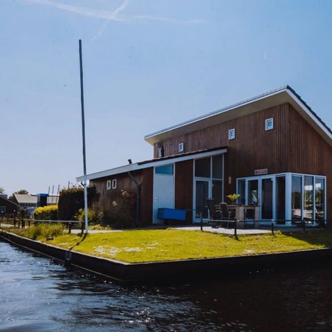 Maison 6 personnes - Maison au bord de l'eau adaptée aux personnes en fauteuil roulant à Uitgeest
