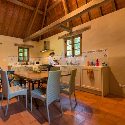 GÎTE 10 personnes - Maison du Parc (grand jardin privé)