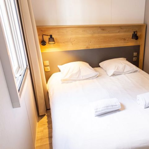BUNGALOW 4 personnes -  Confort TV BBQ - 2 chambres - 4 personnes