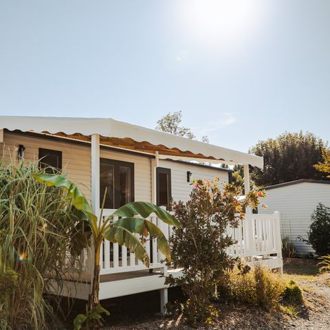 Mobilhome 4 personnes - Dimanche - SUNELIA - CONFORT - PLUS - 2 chambres - 30m² - Terrasse couverte