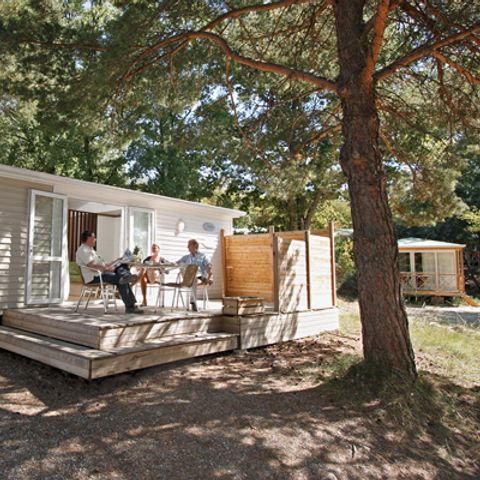 BUNGALOW 6 personnes - 2 chambres (C6C)