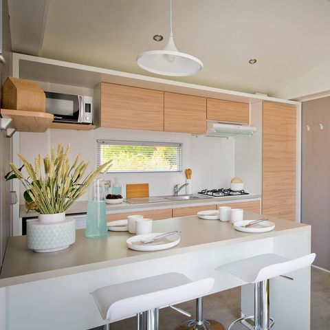 BUNGALOW 4 personnes - Cottage Premium - 2 chambres - 2 salles de bains - Draps, serviettes, plancha, forfait ménage inclus