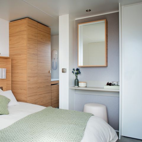 BUNGALOW 4 personnes - Cottage Premium - 2 chambres - 2 salles de bains - Draps, serviettes, plancha, forfait ménage inclus