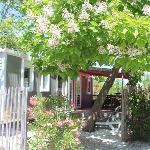 BUNGALOW 6 personnes - Cottage Premium - 3 chambres - 2 salles de bains - Draps, serviettes, plancha, forfait ménage inclus