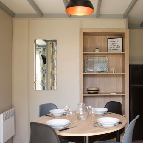 CHALET 4 personnes - Premium Badiane - 2 chambres - 2 salles de bains - Draps, serviettes, plancha, forfait ménage