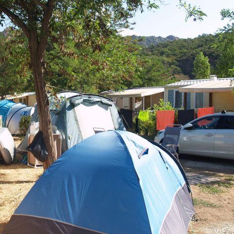 Emplacement - Tente - Caravane ou camping car
