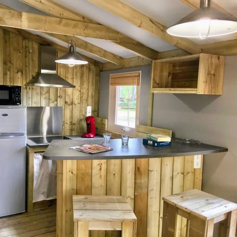 Lodge 4 personnes - Sweetflower - 2 chambres - CONFORT CLIM - 40m² - Clim - TV - Plancha - Terrasse couverte