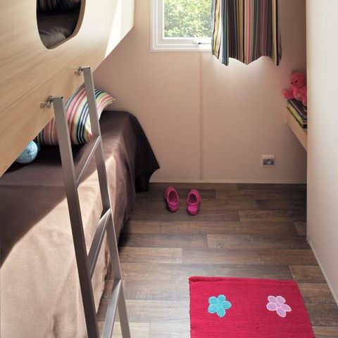 Bungalow toilé 5 personnes - Cabane Nature - 2 chambres-sans - Sanitaires-terrasse couverte-19m²-sans - TV