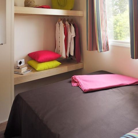 Bungalow toilé 5 personnes - Cabane Nature - 2 chambres-sans - Sanitaires-terrasse couverte-19m²-sans - TV