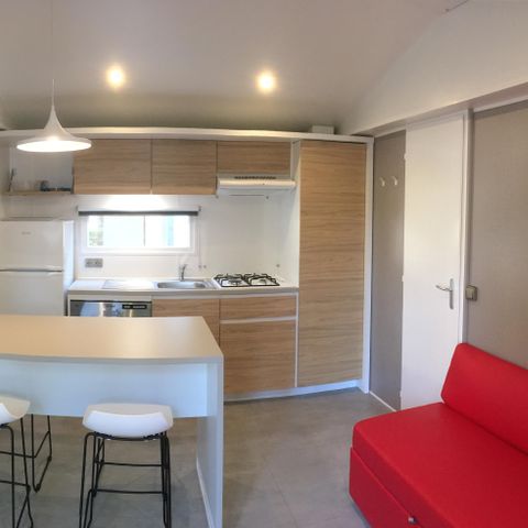 BUNGALOW 5 personnes - Premium PLUS 2ch-CLIM- 2 SDB-TV-LV-plancha-terrasse couverte-33m² | PREMIUM