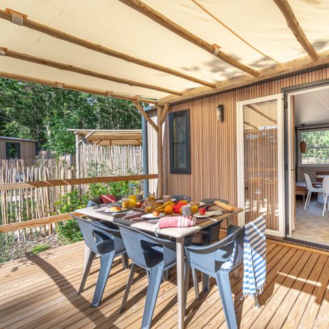 BUNGALOW 6 personnes - Garden 3ch-CLIM-baignoire-TV-LV-plancha-terrasse couverte-33m² | PREMIUM