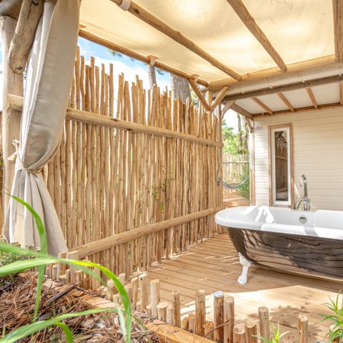 CHALET 7 personnes - Garden 3ch- CLIM-baignoire-TV-LV-plancha-piéton-terrasse couverte-32m² | PREMIUM