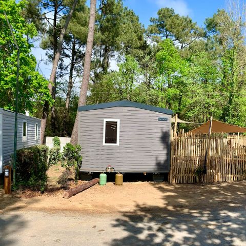 BUNGALOW 10 personnes - Tribu 5ch -CLIM-2 sdb-TV-LV-Plancha-terrasse couverte-56m² | PREMIUM
