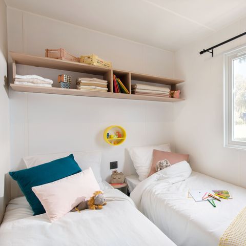 BUNGALOW 4 personnes - Confort TV PLUS 2ch | CONFORT - 26m² - terrasse couverte - TV - plancha