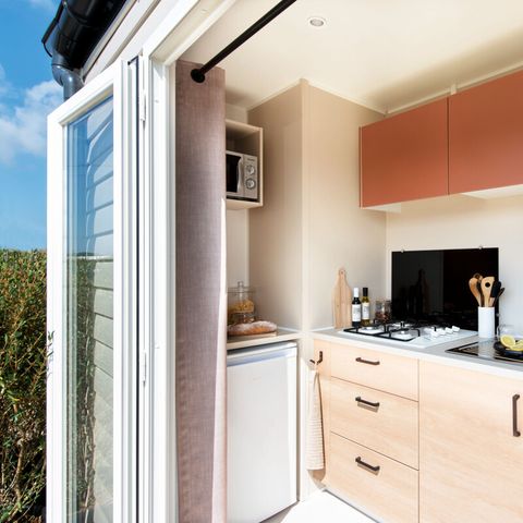 BUNGALOW 4 personnes - Confort TV PLUS 2ch | CONFORT - 26m² - terrasse couverte - TV - plancha