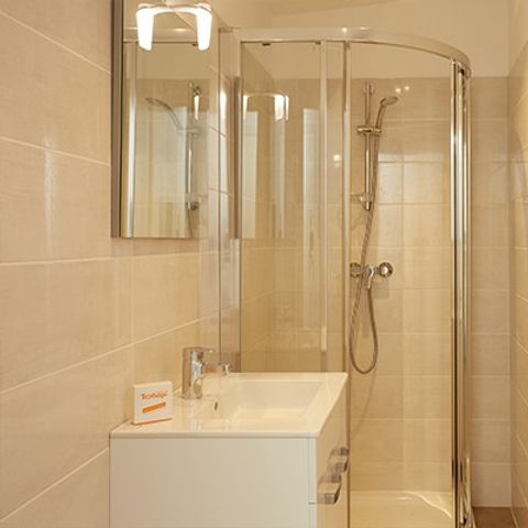 APPARTEMENT 6 personnes - Appartement | Comfort | 3 Ch. | 6 Pers. | Terrasse simple | 2 SDB | Clim.
