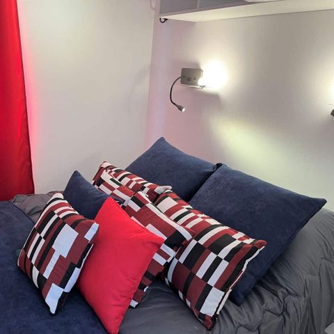 HÉBERGEMENT INSOLITE 4 personnes - Cabane Cinéma Dim/Dim