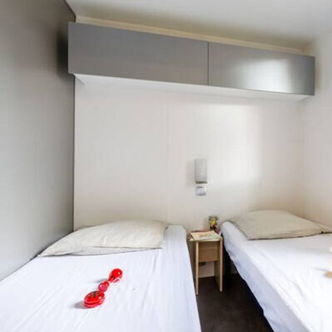 BUNGALOW 4 personnes - Mobil-home | Comfort | 2 Ch. | 4 Pers. | Terrasse simple