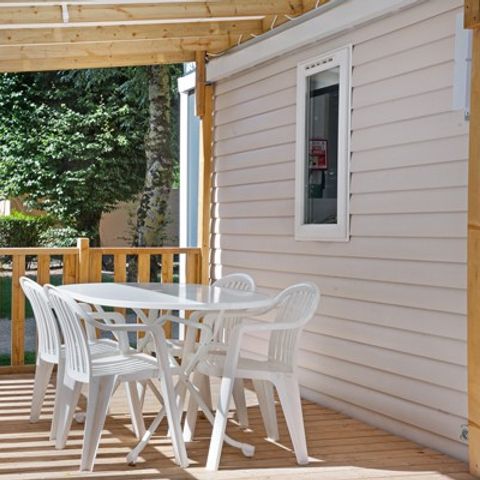 BUNGALOW 5 personnes - Classic | 2 Ch. | 5 Pers. | Terrasse surélevée non couverte | 1 SDB | Clim.