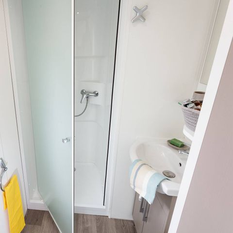 BUNGALOW 6 personnes - Comfort | 3 Ch. | 6 Pers. | Terrasse surélevée | 1 SDB | Clim.