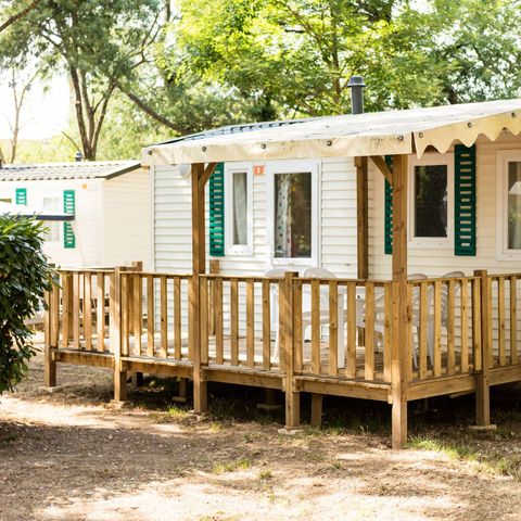 BUNGALOW 4 personnes - Classic | 2 Chambres | 4 Couchages | Terrasse semi couverte | 1 Salle de bain | Climatisation