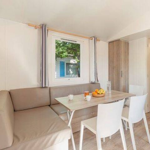BUNGALOW 6 personnes - Comfort | 3 Ch. | 6 Pers. | Terrasse surélevée | 1 SDB | Clim.