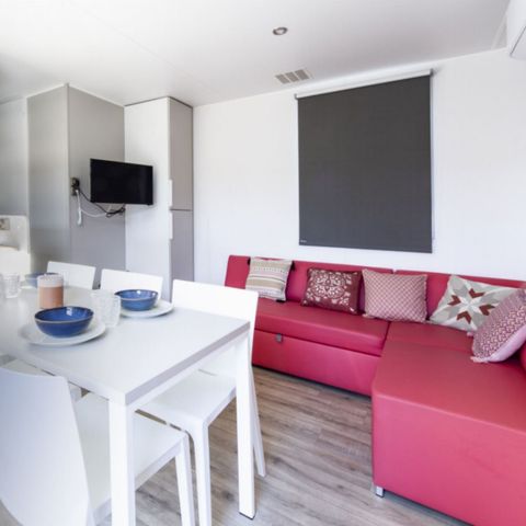 BUNGALOW 7 personnes - PREMIUM - 3 chambres avec climatisation +TV+ Plancha à gaz + 2 SDB 
