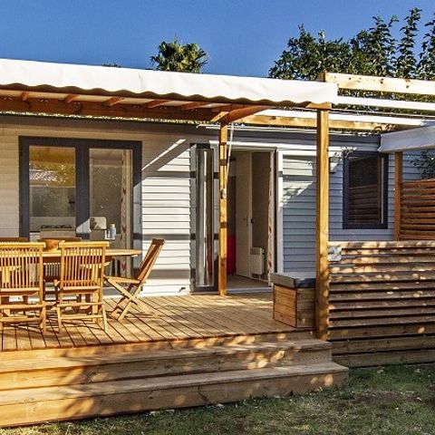 BUNGALOW 7 personnes - PREMIUM - 3 chambres avec climatisation +TV+ Plancha à gaz + 2 SDB 