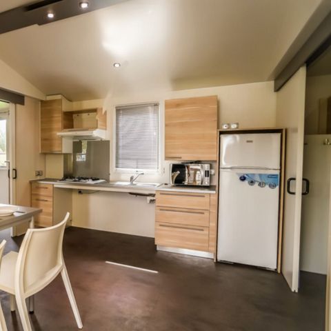 BUNGALOW 6 personnes - CONFORT adapté pour personne à mobilité réduite - 2 chambres avec climatisation + TV