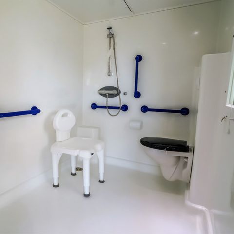 BUNGALOW 6 personnes - CONFORT adapté pour personne à mobilité réduite - 2 chambres avec climatisation + TV