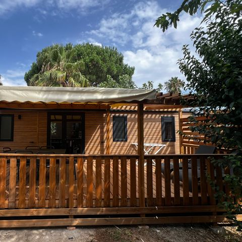 BUNGALOW 8 personnes - PREMIUM - 3 chambres avec climatisation +TV+ Plancha à gaz + 2 SDB - 2026