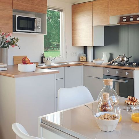 BUNGALOW 6 personnes - 2 chambres (avec clim + TV) en arrivée le samedi