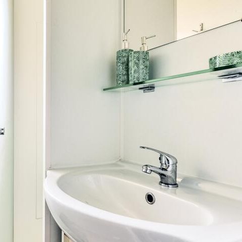 BUNGALOW 10 personnes - Family 4 chambres, DIM, Climatisation, TV, lave vaisselle