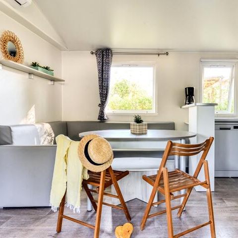 BUNGALOW 10 personnes - Family 4 chambres, DIM, Climatisation, TV, lave vaisselle