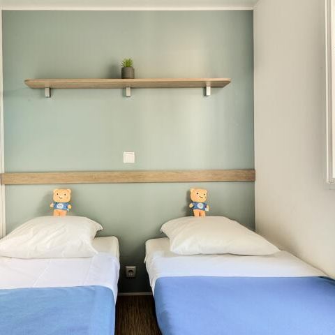 BUNGALOW 10 personnes - Family 4 chambres, MER, Climatisation, TV, lave vaisselle