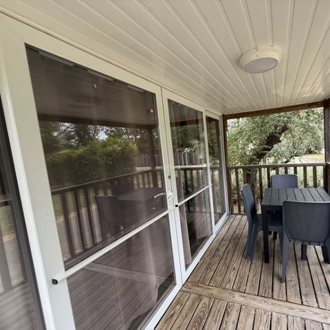BUNGALOW 4 personnes - MH Confort Mistral 4 personnes - 2 chambres, climatisation et télévision